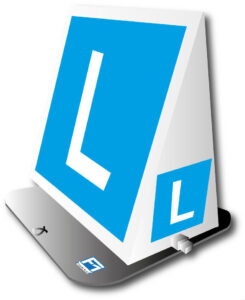 Plafon L na dach samochodu szkoleniowego zamknięty